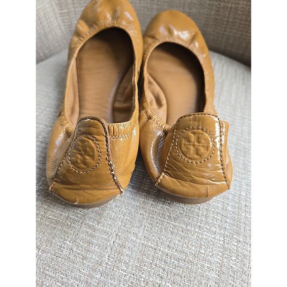 Tory Burch Tan Eddie Patent Leather Ballet Flats Size 7 - Picture 4 of 8